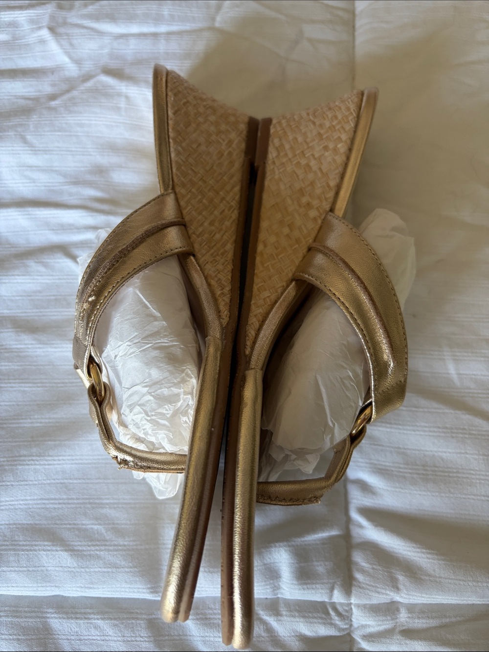 Lilly Pulitzer Gold Metallic Ring Thong Sandals - Picture 2 of 5